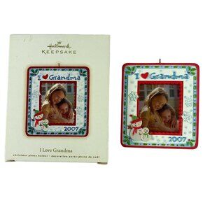 Hallmark Keepsake I love Grandma Photo Ornament Magnet 2007